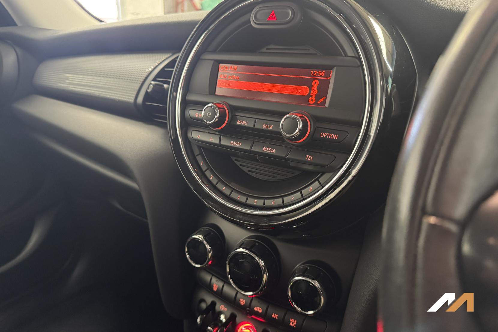 MINI Hatch 1.5 Cooper Hatchback 5dr Petrol Auto Euro 6 (s/s) (136 ps)
