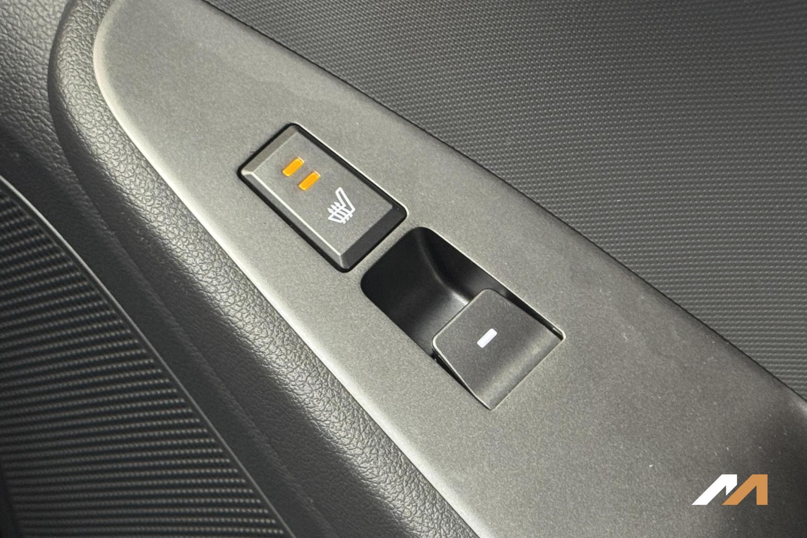 Hyundai IONIQ 1.6 h-GDi Premium SE Hatchback 5dr Petrol Hybrid DCT Euro 6 (s/s) (141 ps)