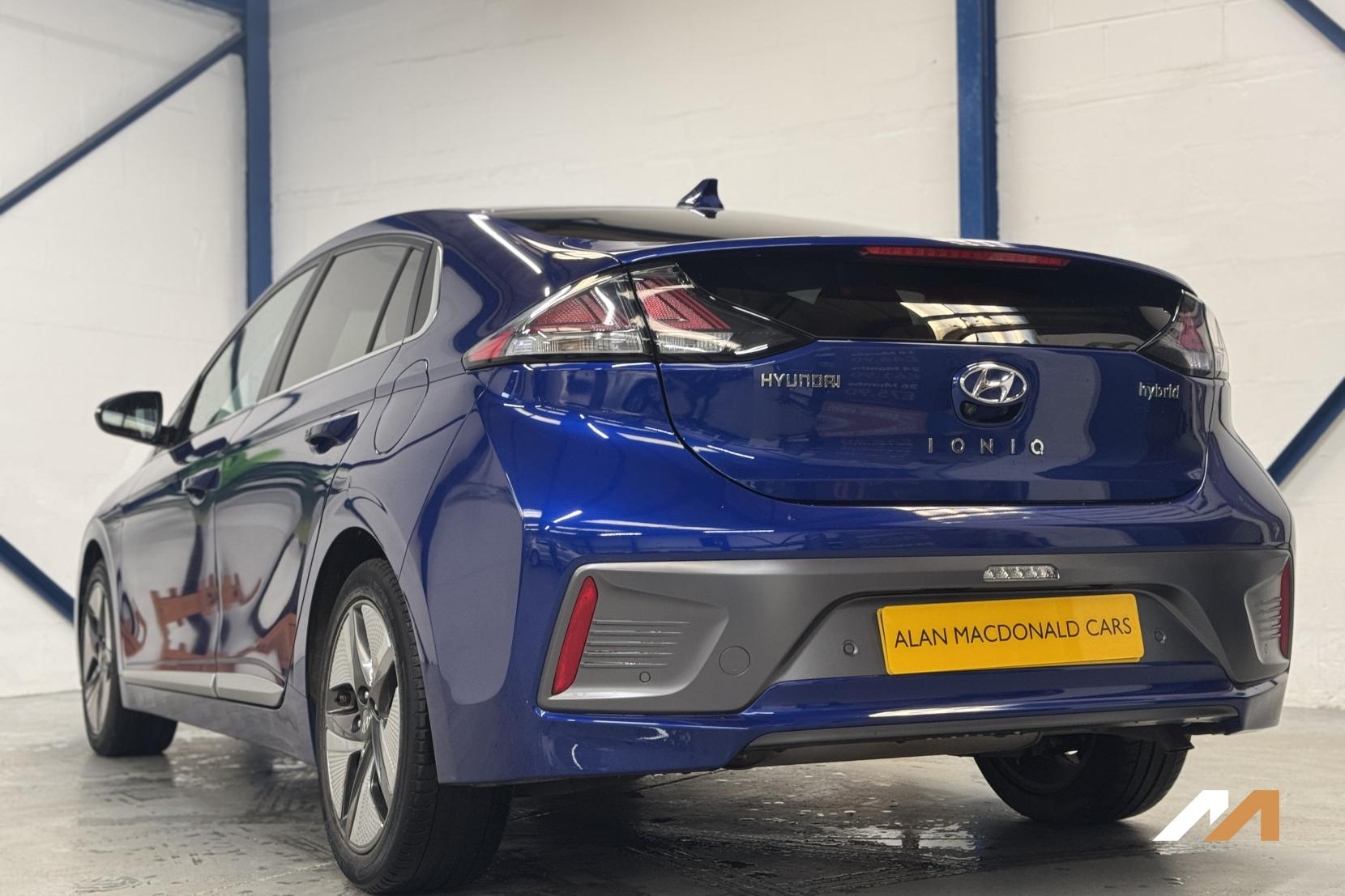 Hyundai IONIQ 1.6 h-GDi Premium SE Hatchback 5dr Petrol Hybrid DCT Euro 6 (s/s) (141 ps)