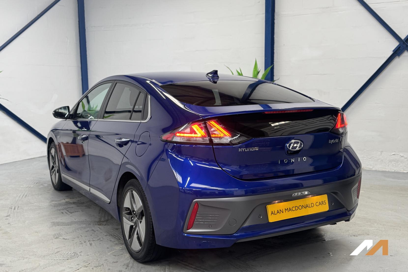 Hyundai IONIQ 1.6 h-GDi Premium SE Hatchback 5dr Petrol Hybrid DCT Euro 6 (s/s) (141 ps)