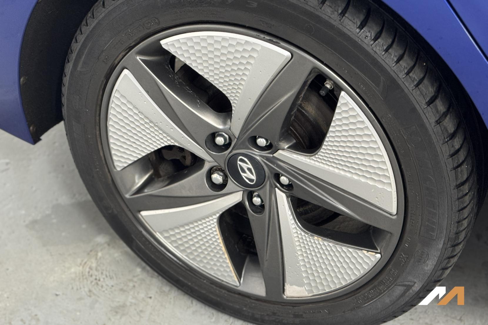 Hyundai IONIQ 1.6 h-GDi Premium SE Hatchback 5dr Petrol Hybrid DCT Euro 6 (s/s) (141 ps)