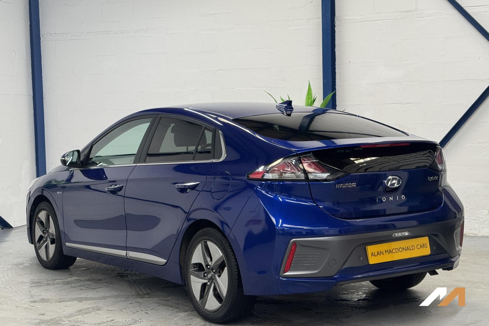 Hyundai IONIQ 1.6 h-GDi Premium SE Hatchback 5dr Petrol Hybrid DCT Euro 6 (s/s) (141 ps)