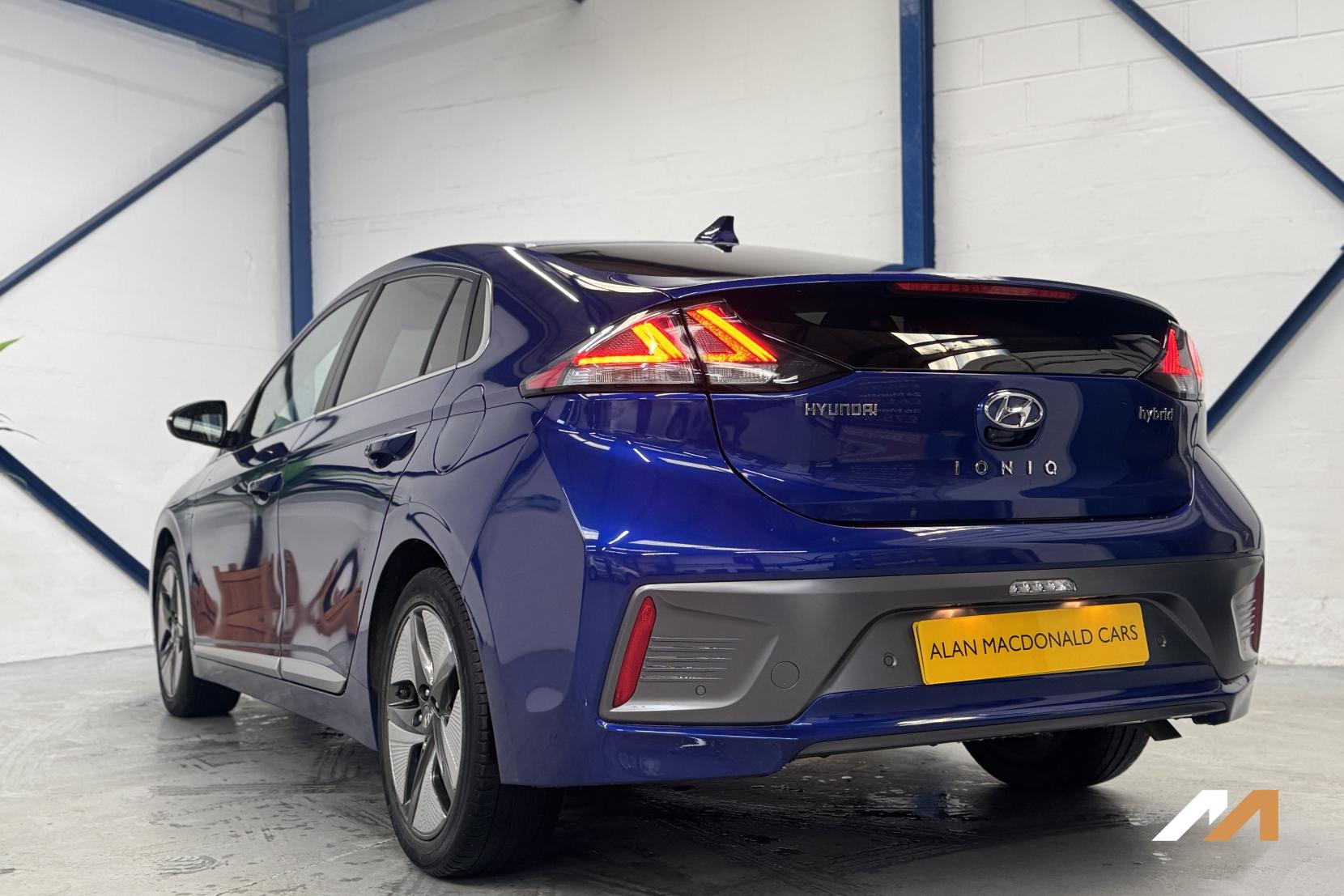 Hyundai IONIQ 1.6 h-GDi Premium SE Hatchback 5dr Petrol Hybrid DCT Euro 6 (s/s) (141 ps)