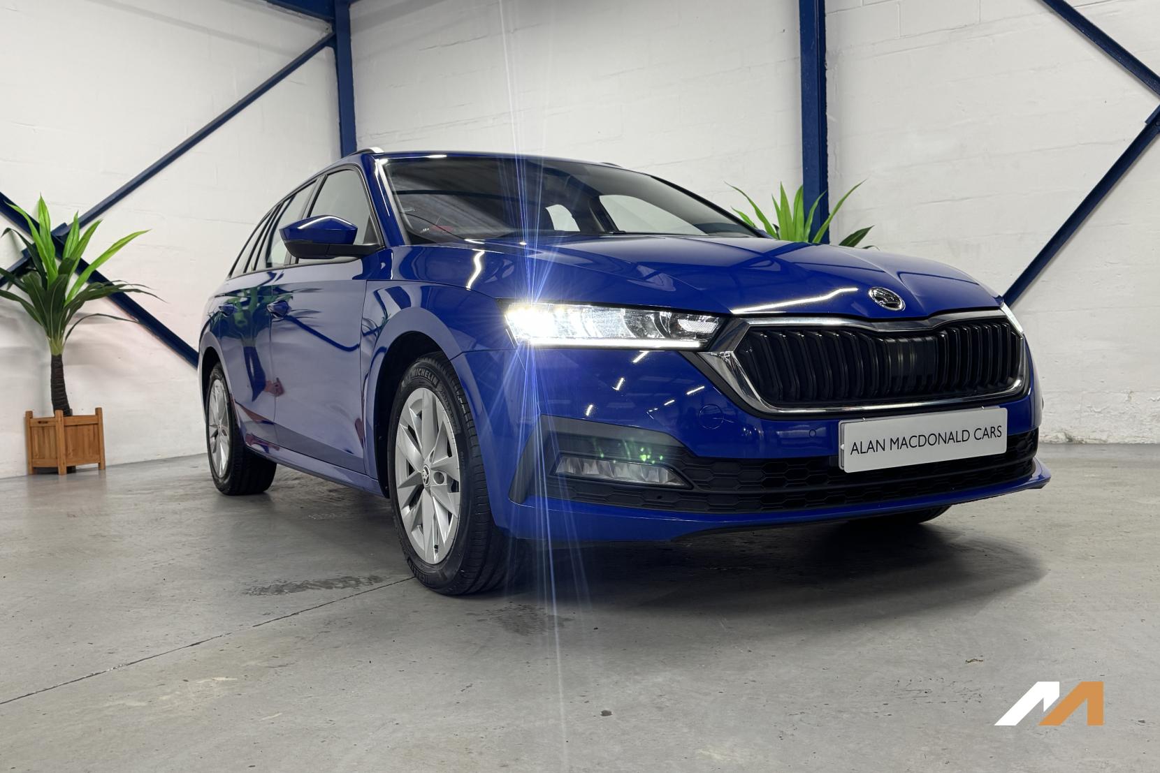 Skoda Octavia 1.4 TSI iV 13kWh SE Technology Estate 5dr Petrol Plug-in Hybrid DSG Euro 6 (s/s) (204 ps)