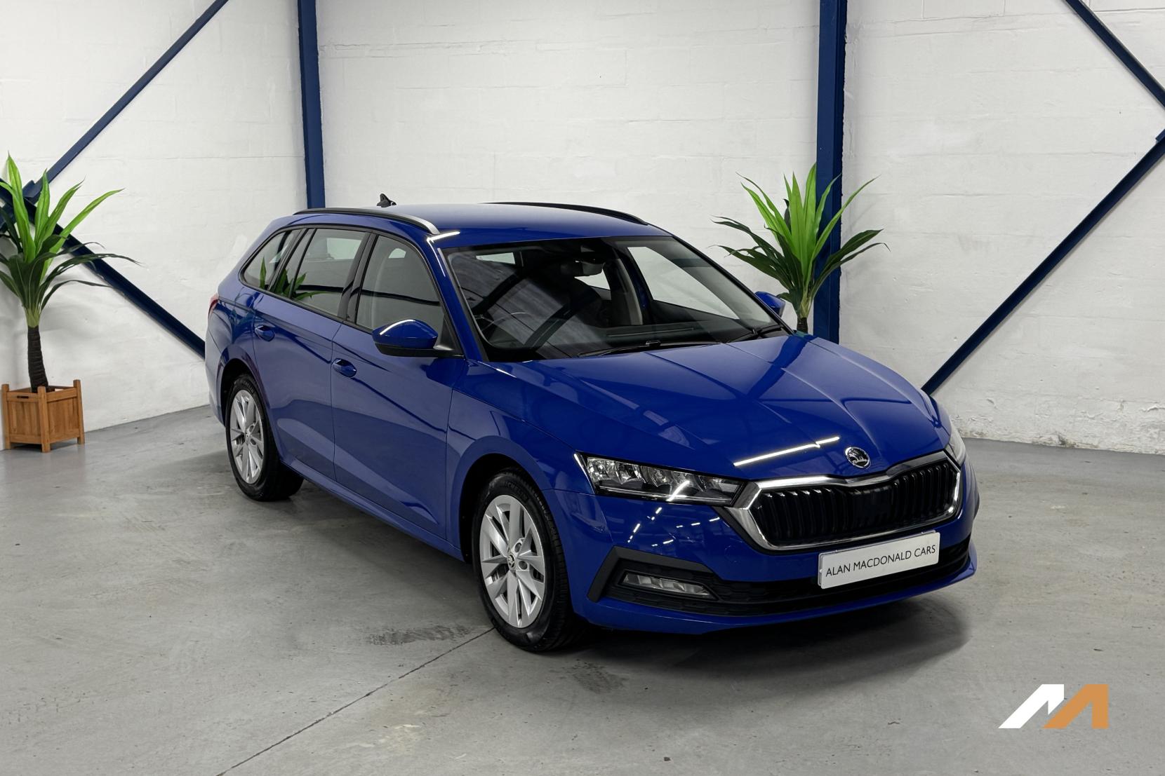 Skoda Octavia 1.4 TSI iV 13kWh SE Technology Estate 5dr Petrol Plug-in Hybrid DSG Euro 6 (s/s) (204 ps)