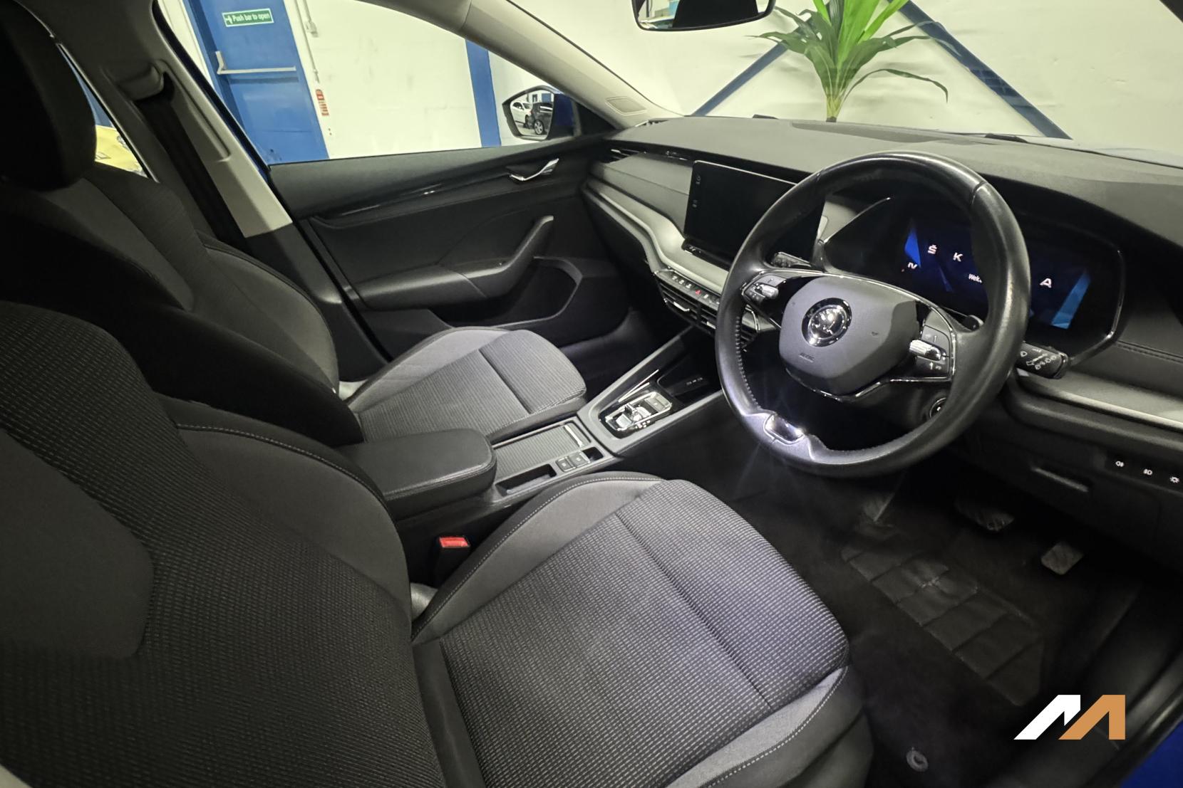 Skoda Octavia 1.4 TSI iV 13kWh SE Technology Estate 5dr Petrol Plug-in Hybrid DSG Euro 6 (s/s) (204 ps)