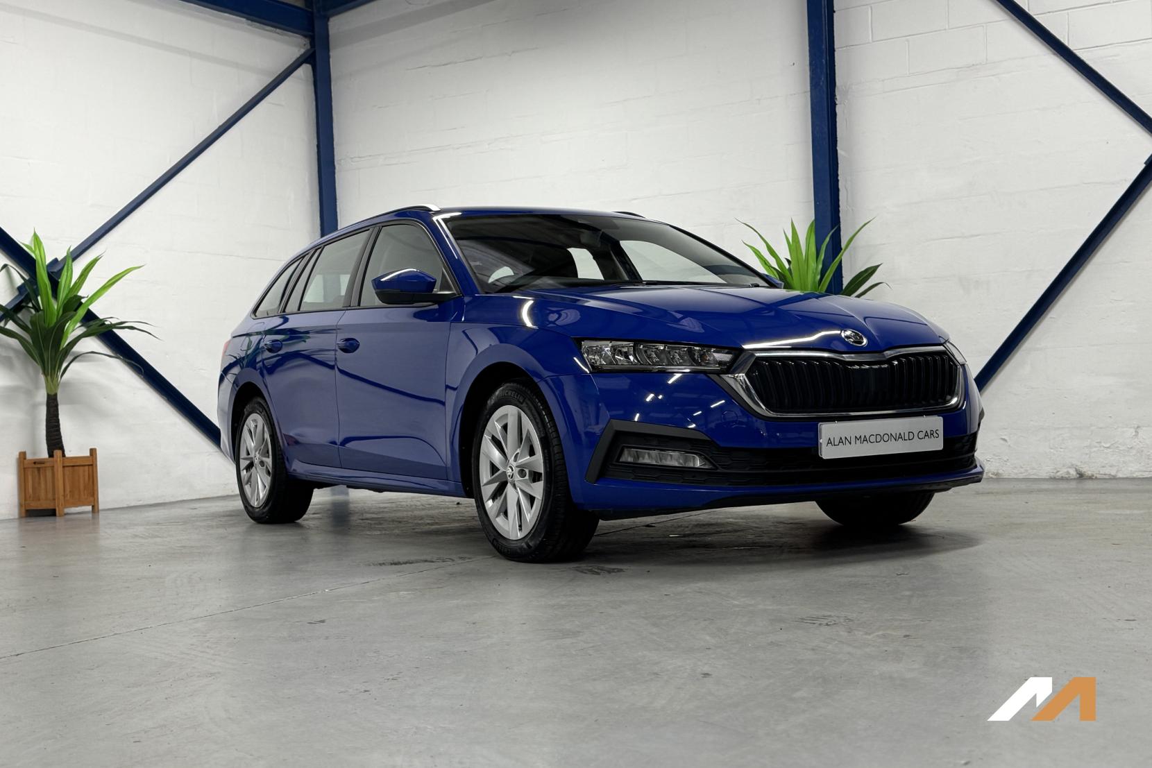 Skoda Octavia 1.4 TSI iV 13kWh SE Technology Estate 5dr Petrol Plug-in Hybrid DSG Euro 6 (s/s) (204 ps)