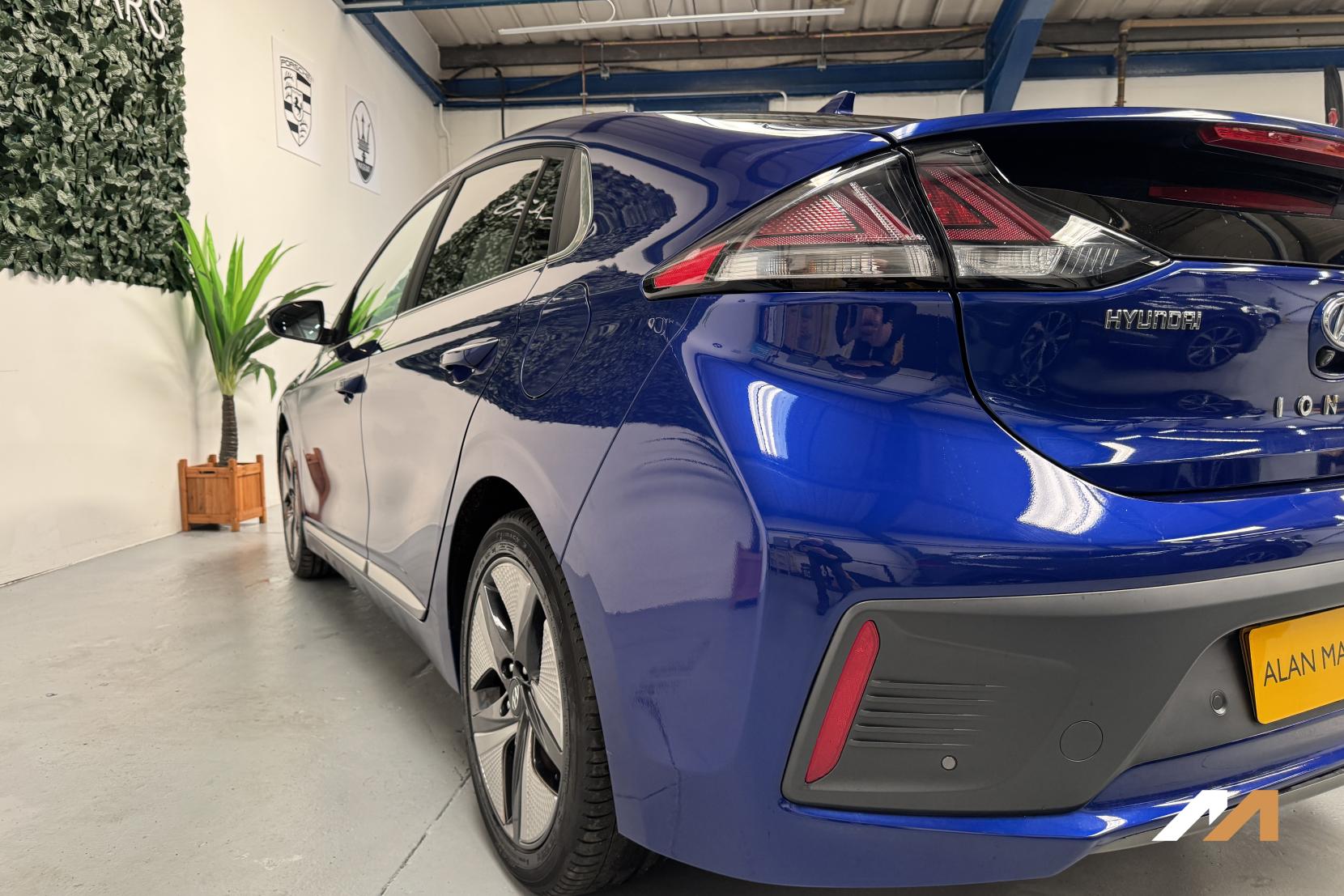 Hyundai IONIQ 1.6 h-GDi Premium SE Hatchback 5dr Petrol Hybrid DCT Euro 6 (s/s) (141 ps)