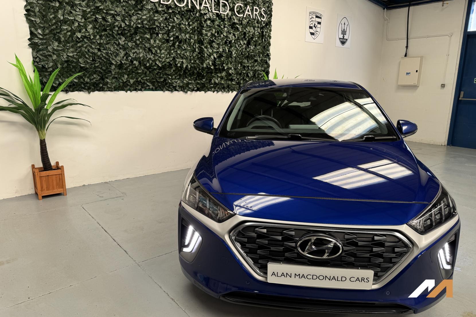 Hyundai IONIQ 1.6 h-GDi Premium SE Hatchback 5dr Petrol Hybrid DCT Euro 6 (s/s) (141 ps)