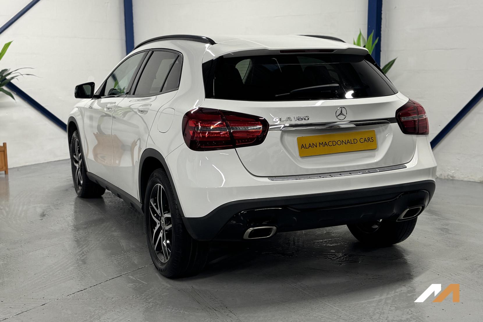 Mercedes-Benz GLA 1.6 GLA180 Urban Edition SUV 5dr Petrol Manual Euro 6 (s/s) (122 ps)