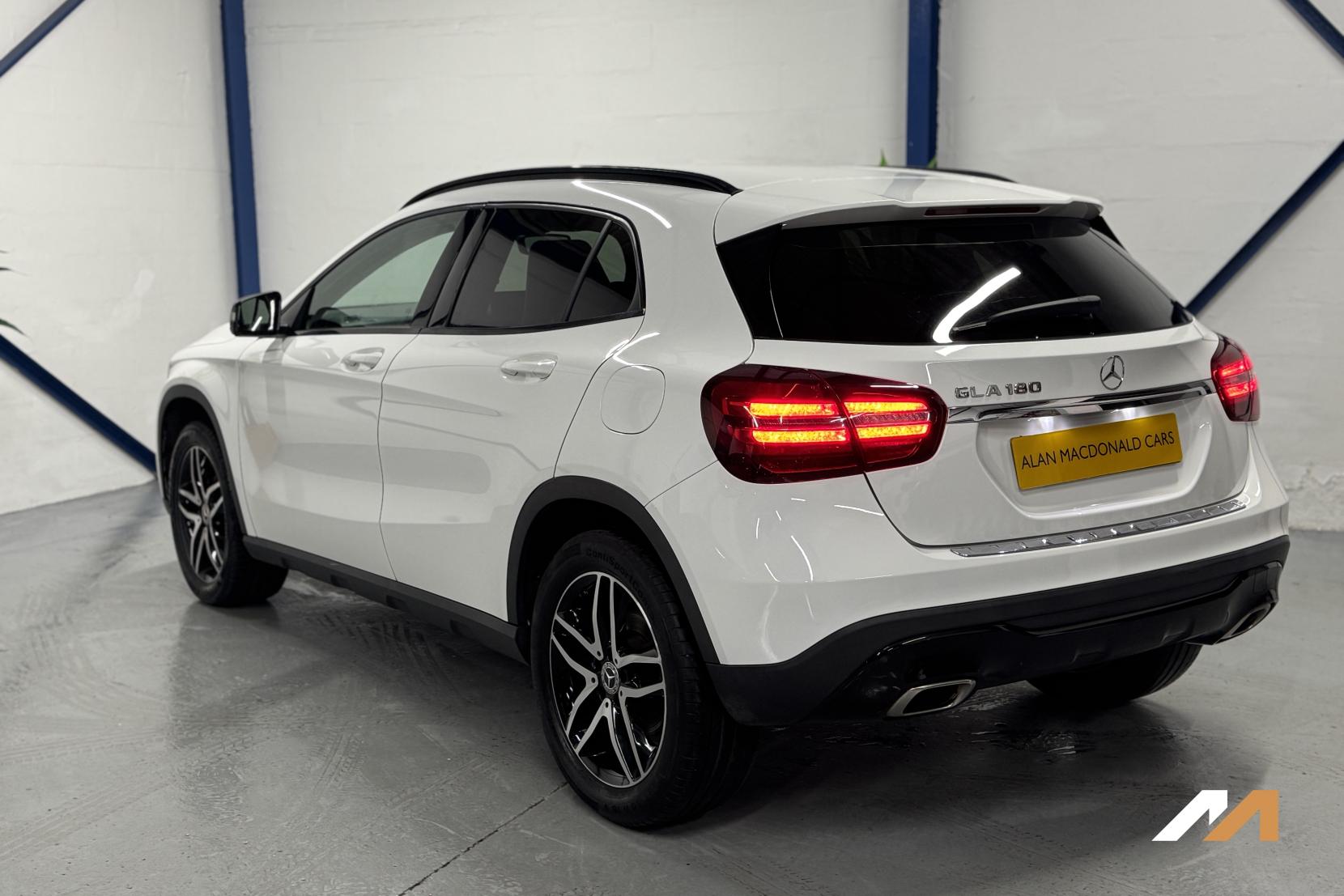 Mercedes-Benz GLA 1.6 GLA180 Urban Edition SUV 5dr Petrol Manual Euro 6 (s/s) (122 ps)