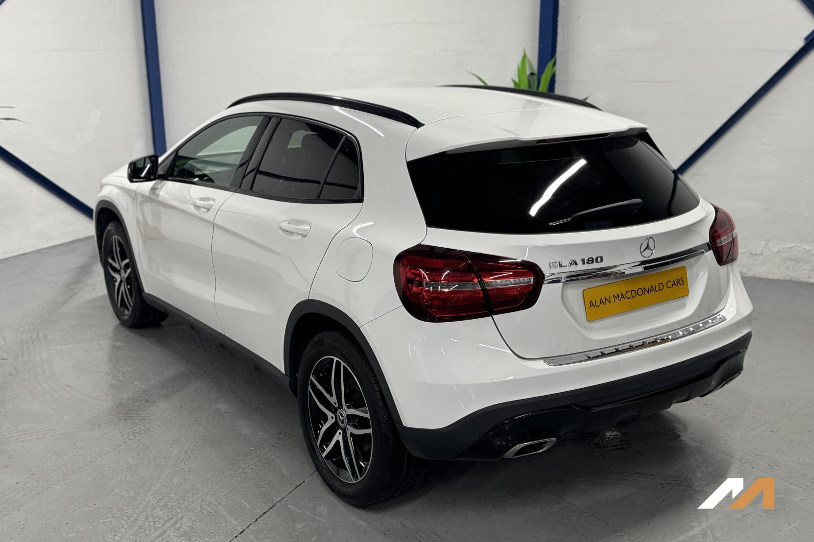 Mercedes-Benz GLA 1.6 GLA180 Urban Edition SUV 5dr Petrol Manual Euro 6 (s/s) (122 ps)