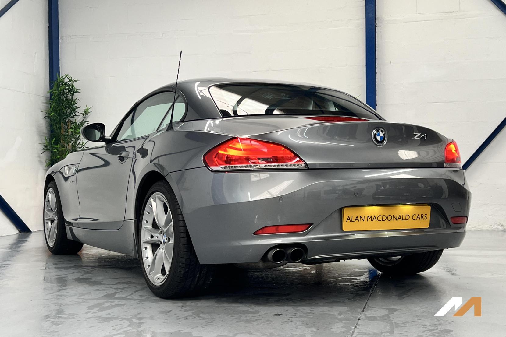 BMW Z4 3.0 30i Convertible 2dr Petrol Auto sDrive Euro 5 (258 ps)