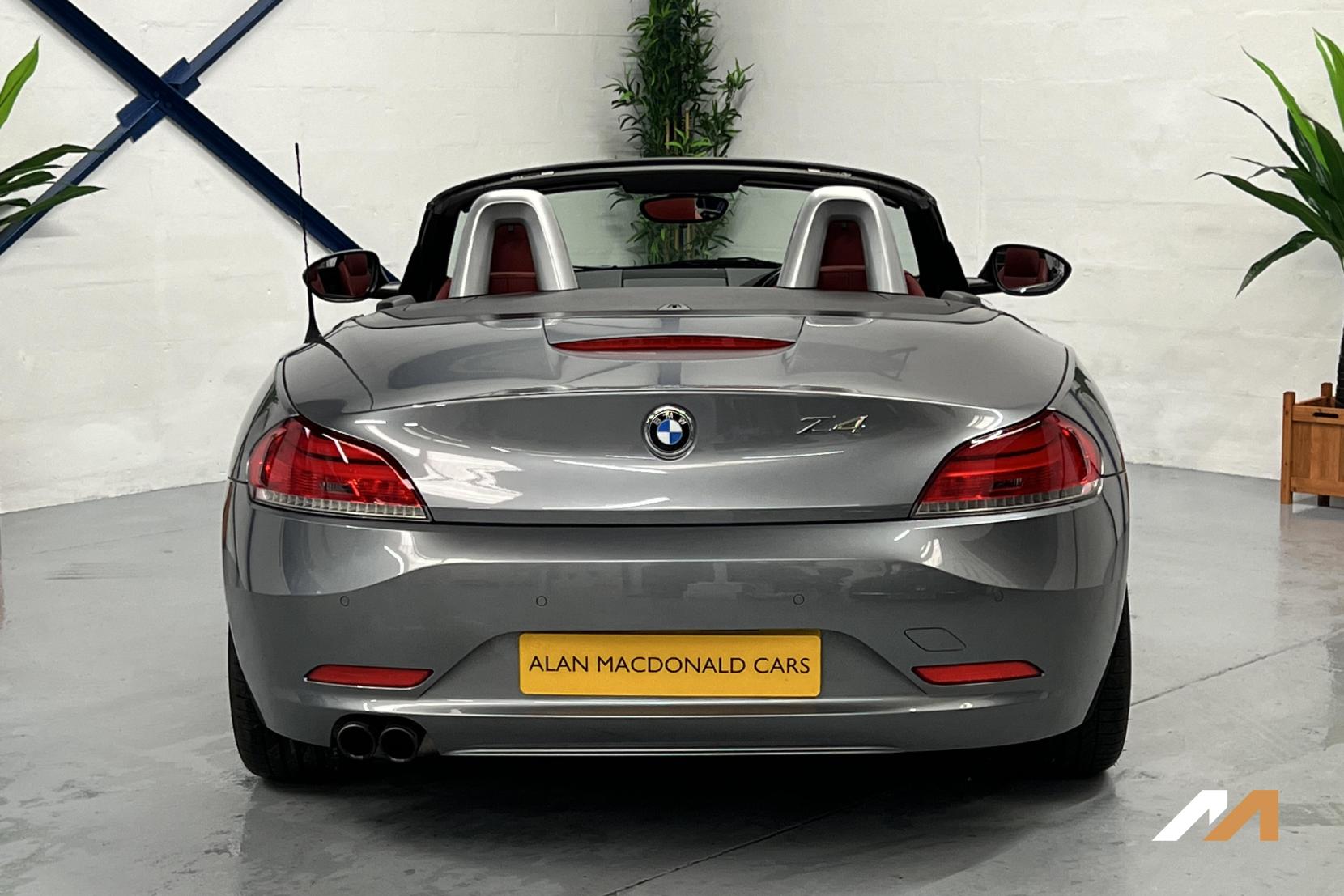 BMW Z4 3.0 30i Convertible 2dr Petrol Auto sDrive Euro 5 (258 ps)