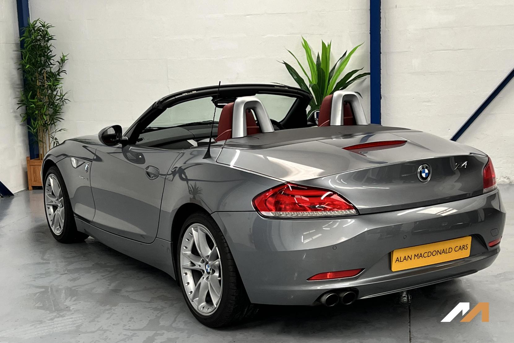 BMW Z4 3.0 30i Convertible 2dr Petrol Auto sDrive Euro 5 (258 ps)