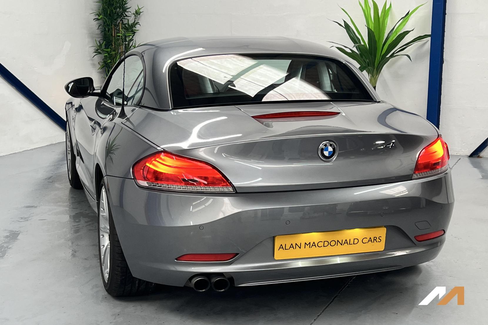 BMW Z4 3.0 30i Convertible 2dr Petrol Auto sDrive Euro 5 (258 ps)