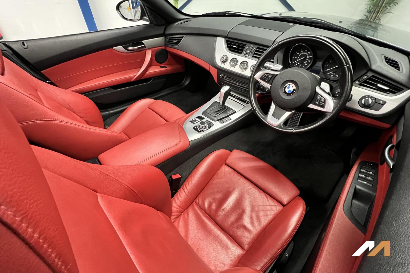 BMW Z4 3.0 30i Convertible 2dr Petrol Auto sDrive Euro 5 (258 ps)