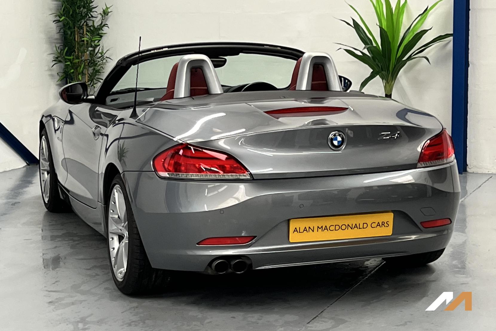 BMW Z4 3.0 30i Convertible 2dr Petrol Auto sDrive Euro 5 (258 ps)