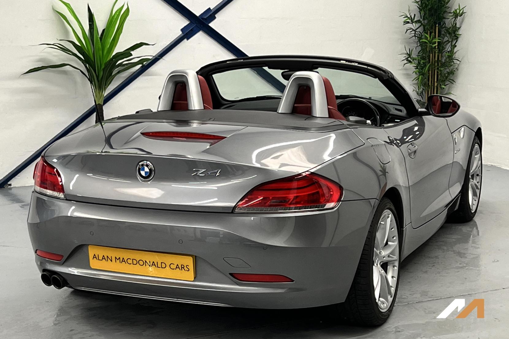 BMW Z4 3.0 30i Convertible 2dr Petrol Auto sDrive Euro 5 (258 ps)