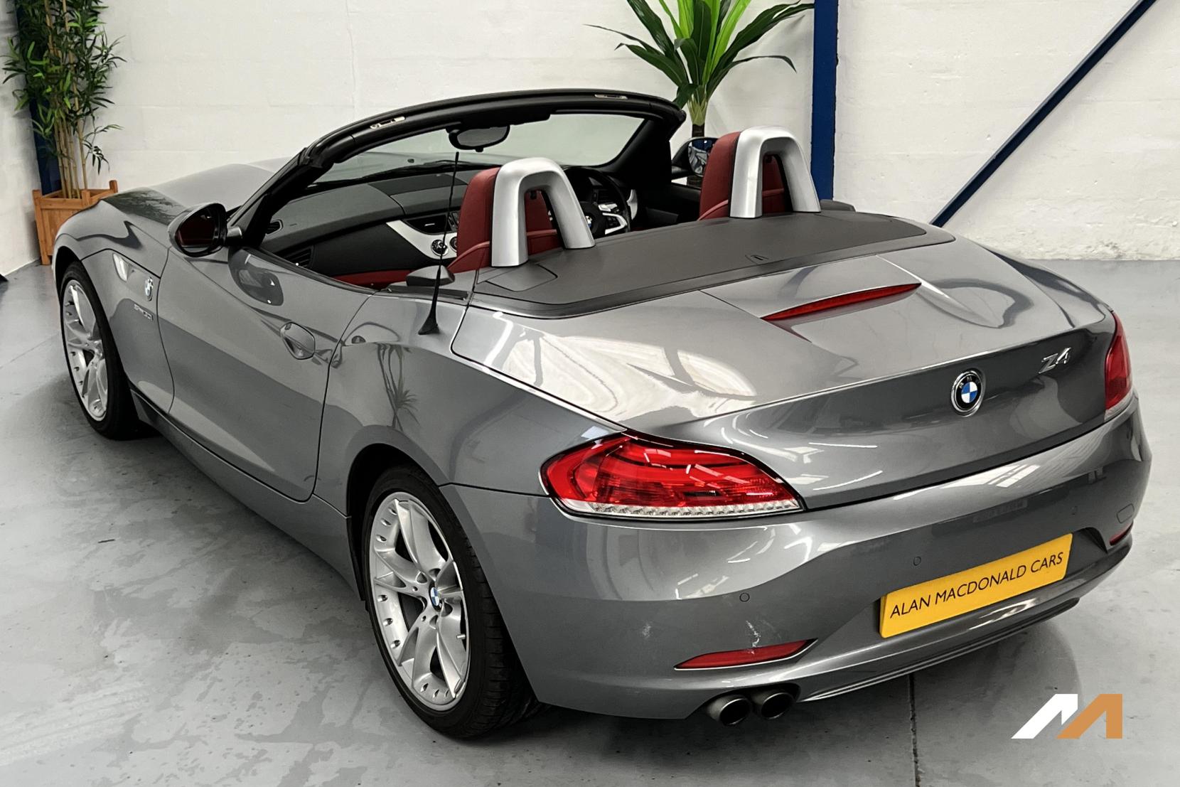 BMW Z4 3.0 30i Convertible 2dr Petrol Auto sDrive Euro 5 (258 ps)