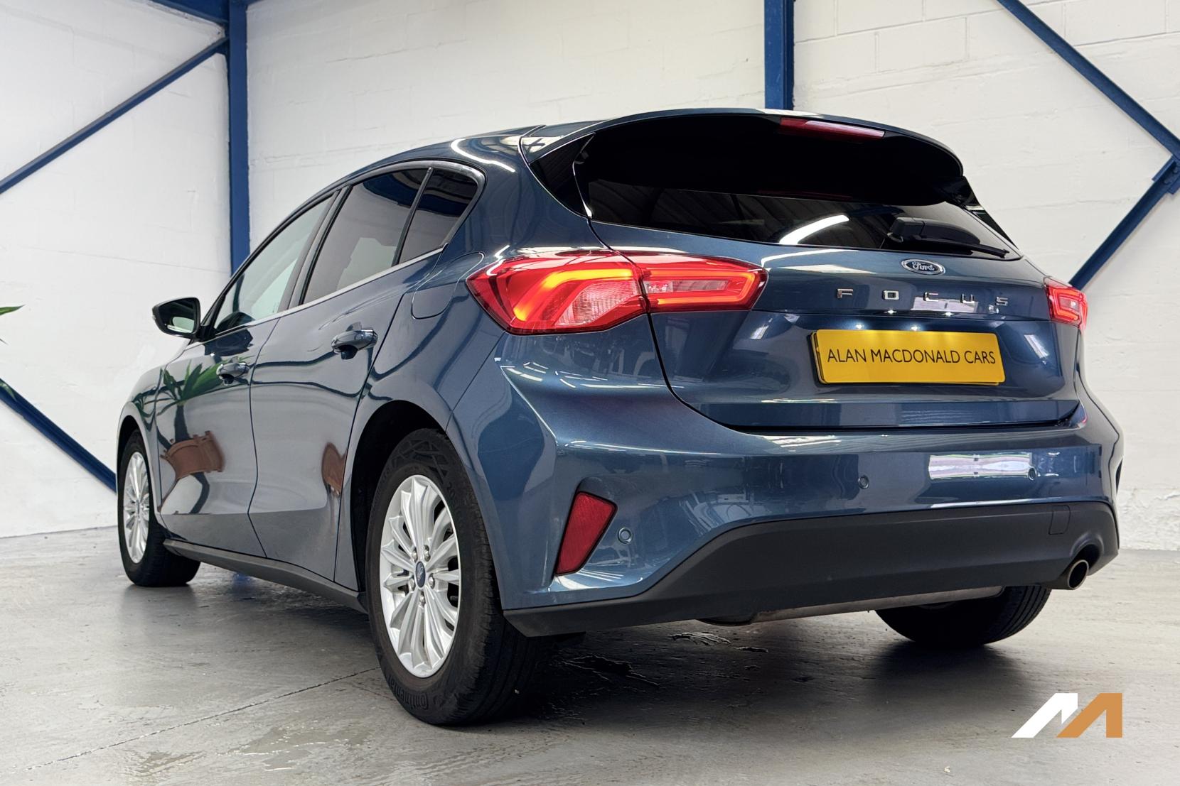Ford Focus 1.0T EcoBoost Titanium Hatchback 5dr Petrol Manual Euro 6 (s/s) (125 ps)