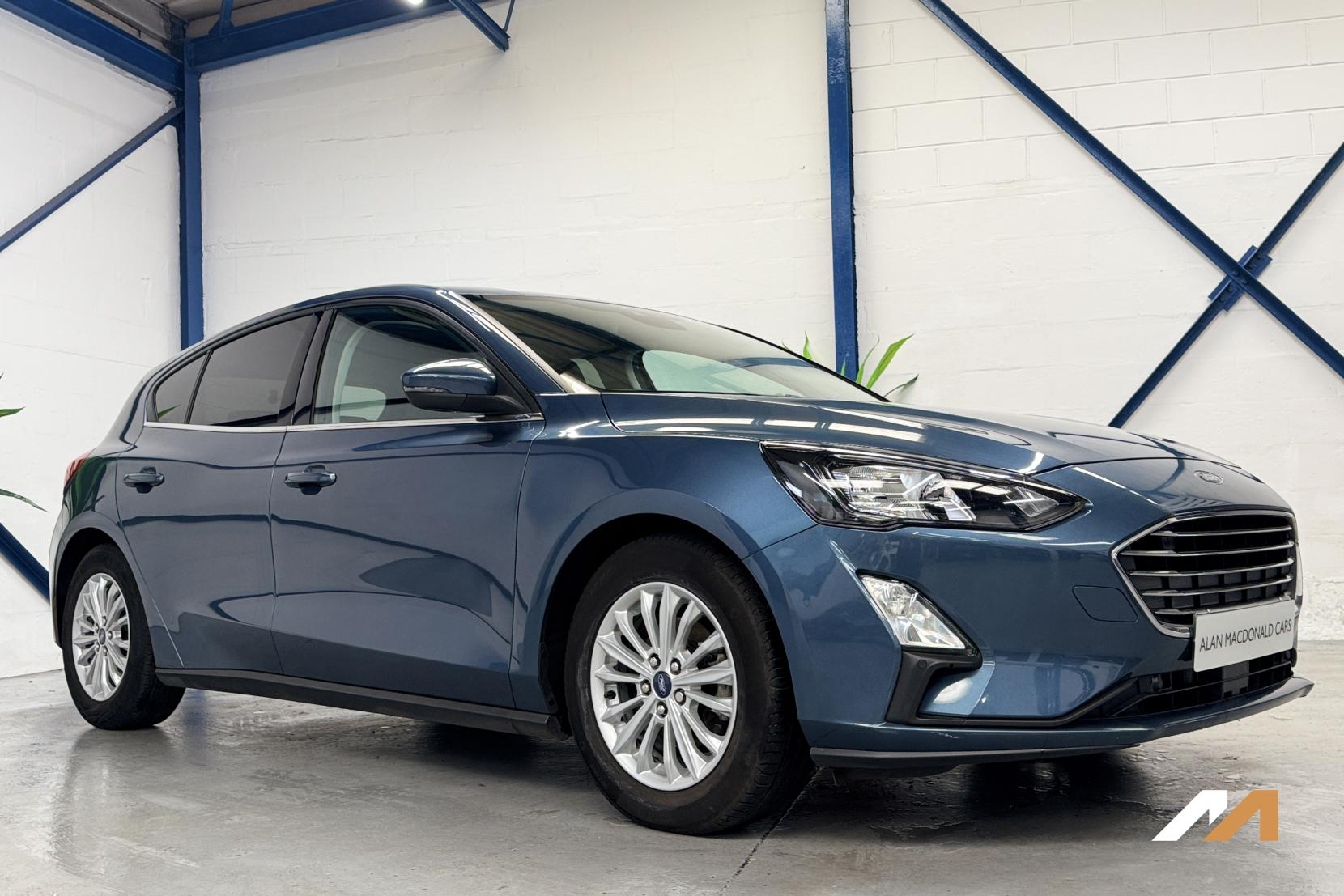 Ford Focus 1.0T EcoBoost Titanium Hatchback 5dr Petrol Manual Euro 6 (s/s) (125 ps)
