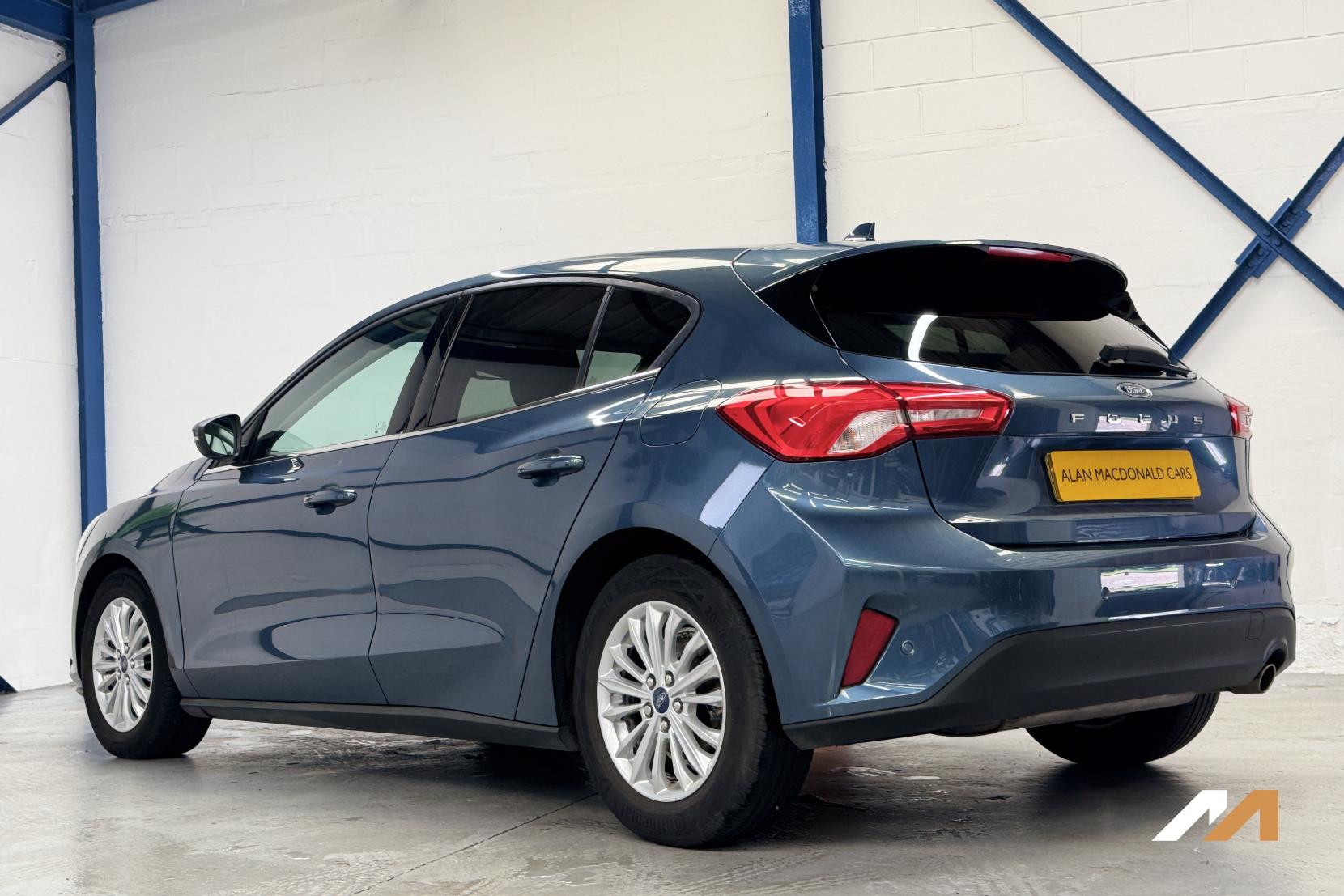 Ford Focus 1.0T EcoBoost Titanium Hatchback 5dr Petrol Manual Euro 6 (s/s) (125 ps)