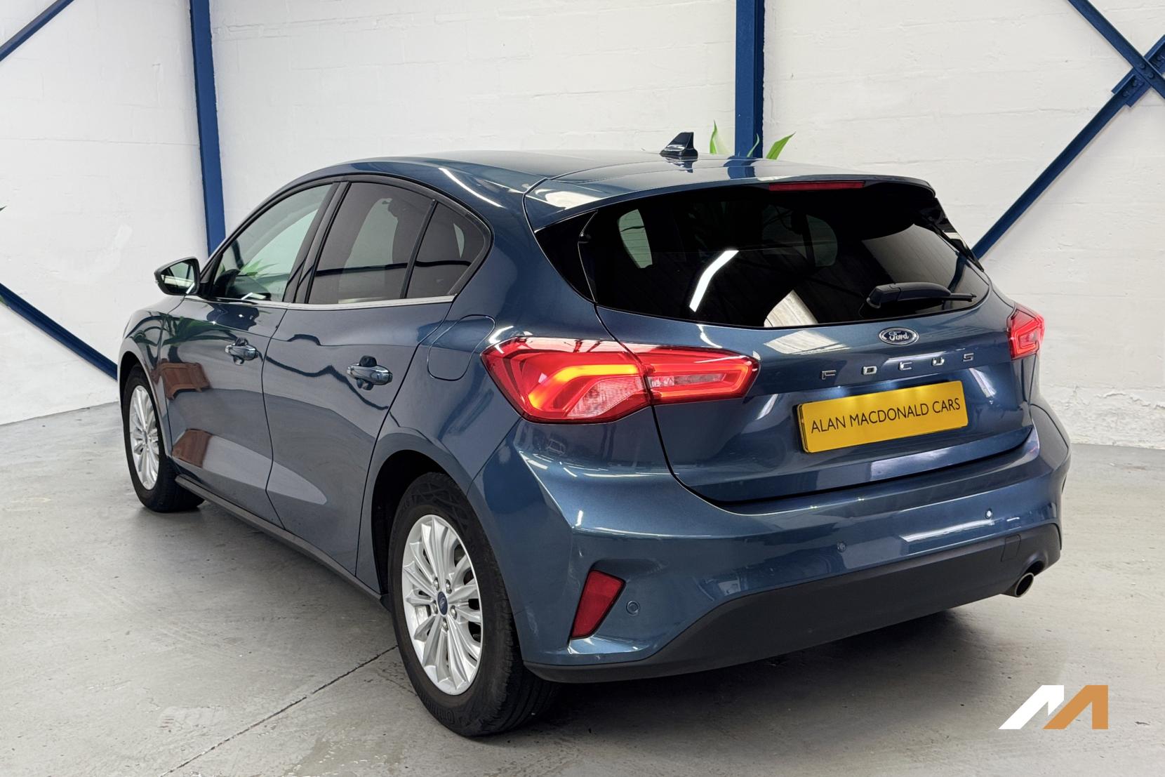 Ford Focus 1.0T EcoBoost Titanium Hatchback 5dr Petrol Manual Euro 6 (s/s) (125 ps)