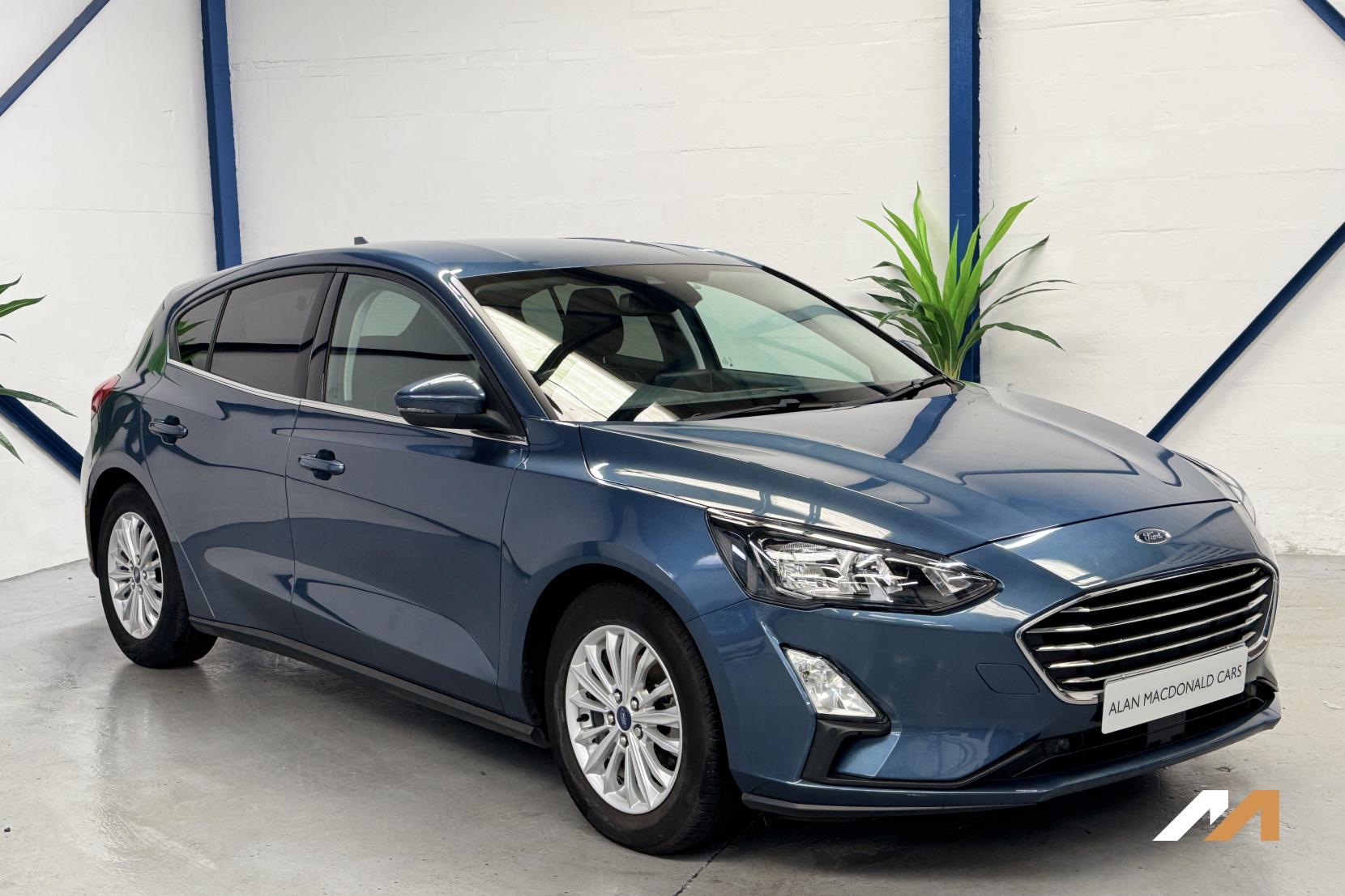 Ford Focus 1.0T EcoBoost Titanium Hatchback 5dr Petrol Manual Euro 6 (s/s) (125 ps)