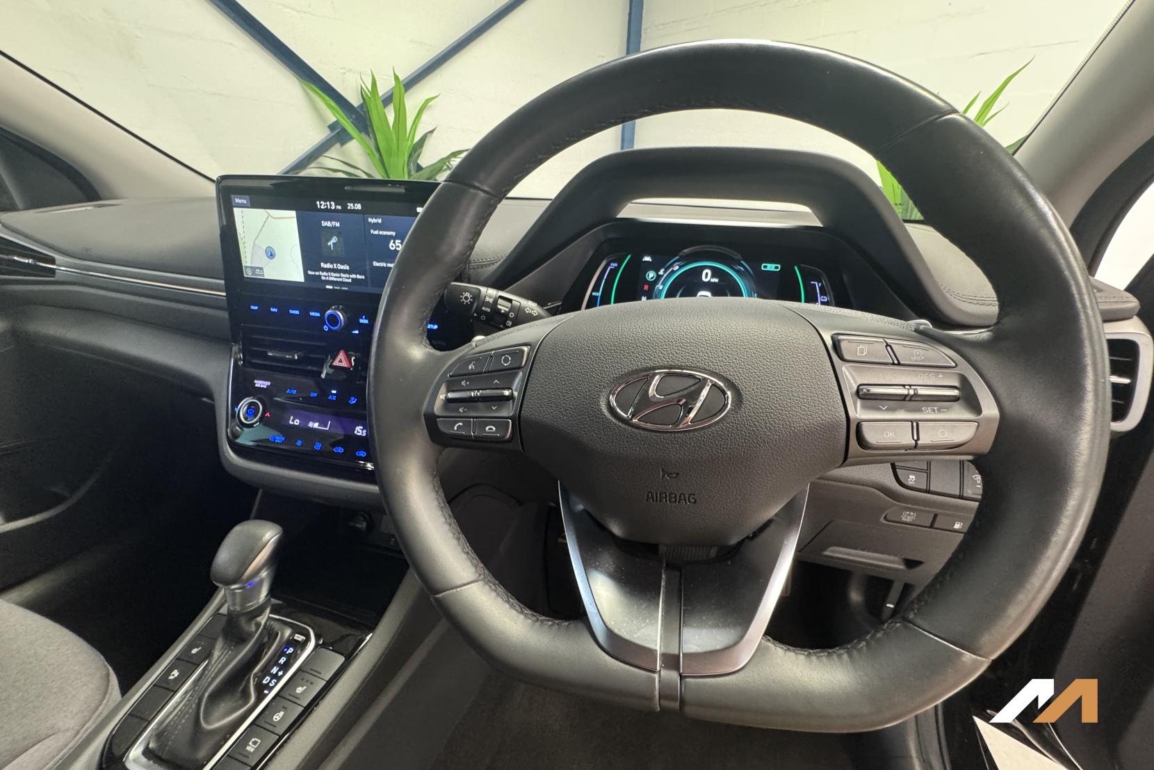 Hyundai IONIQ 1.6 h-GDi Premium Hatchback 5dr Petrol Hybrid DCT Euro 6 (s/s) (141 ps)