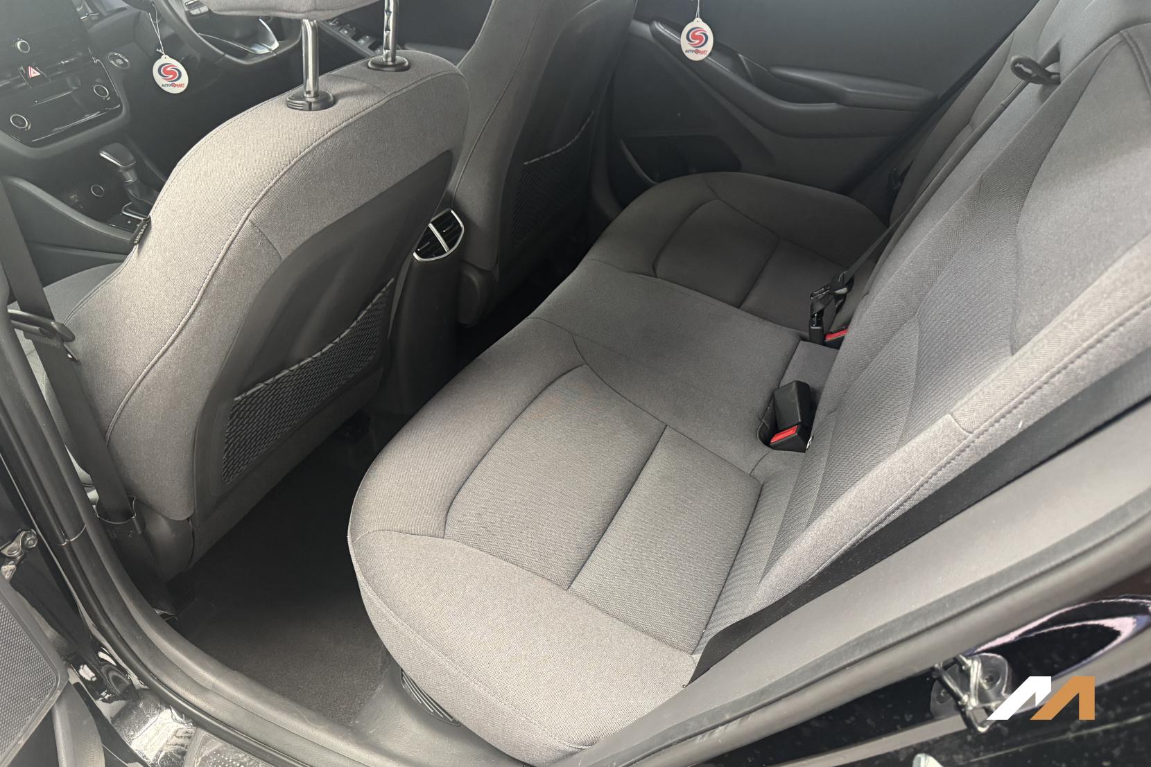 Hyundai IONIQ 1.6 h-GDi Premium Hatchback 5dr Petrol Hybrid DCT Euro 6 (s/s) (141 ps)