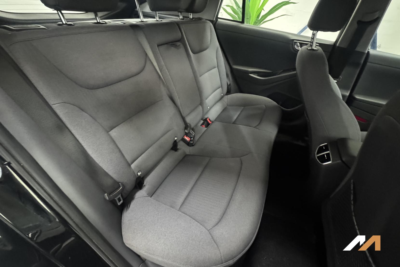 Hyundai IONIQ 1.6 h-GDi Premium Hatchback 5dr Petrol Hybrid DCT Euro 6 (s/s) (141 ps)