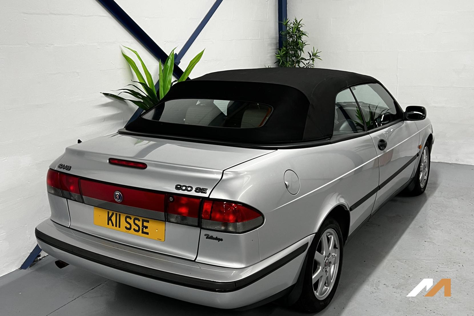 Saab 900 2.0 SE Convertible (1994 - 1998)