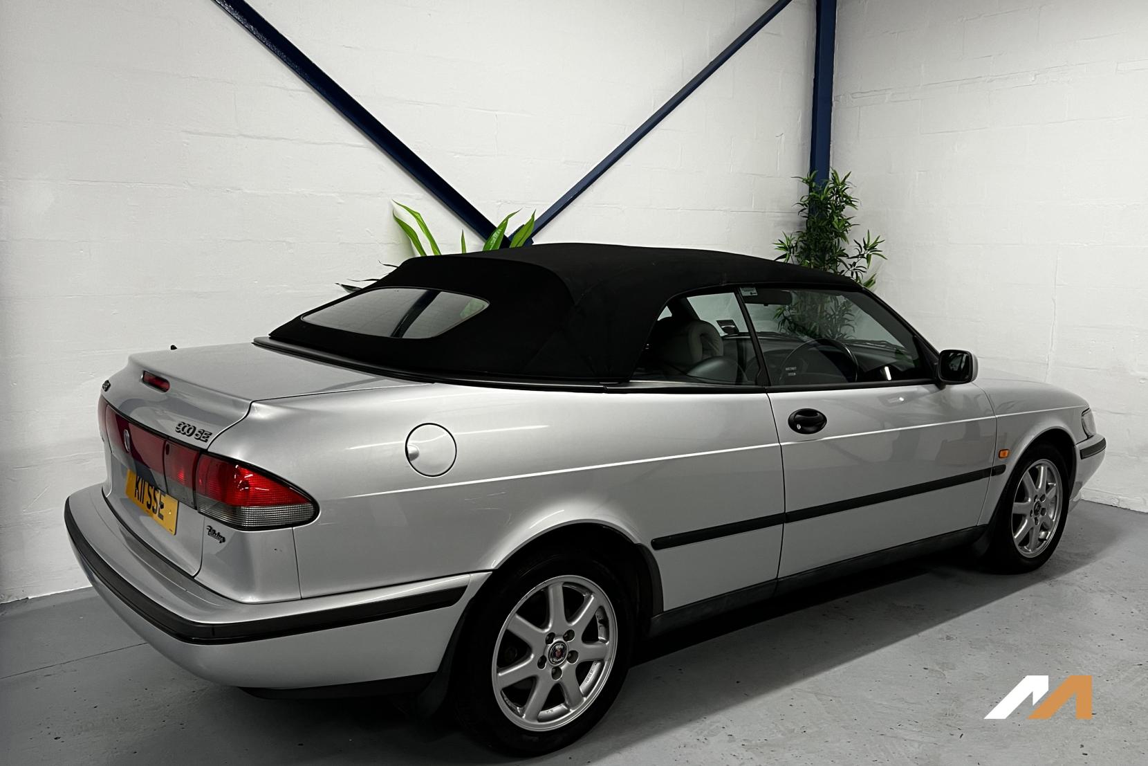 Saab 900 2.0 SE Convertible (1994 - 1998)