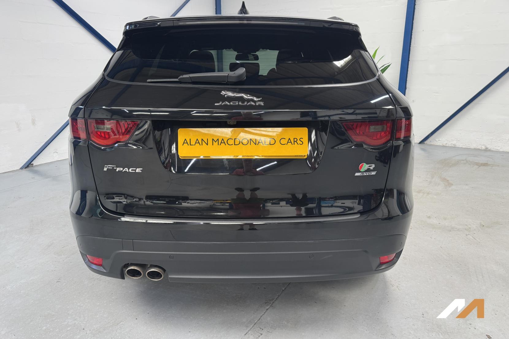Jaguar F-PACE 2.0 D180 R-Sport SUV 5dr Diesel Auto AWD Euro 6 (s/s) (180 ps)