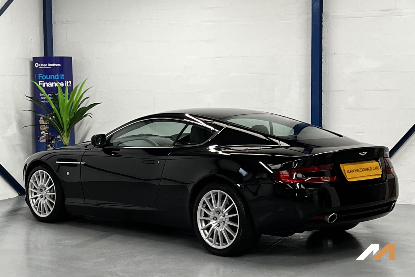 Aston Martin DB9 5.9 Coupe 2dr Petrol Seq (394 g/km, 450 bhp)