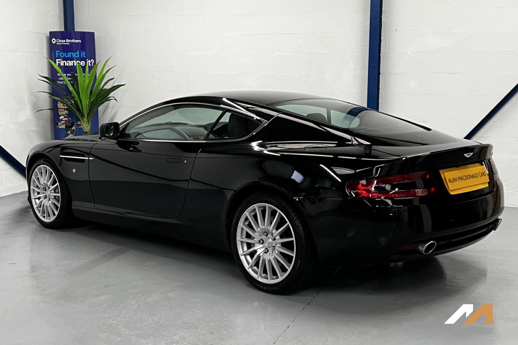 Aston Martin DB9 5.9 Coupe 2dr Petrol Seq (394 g/km, 450 bhp)