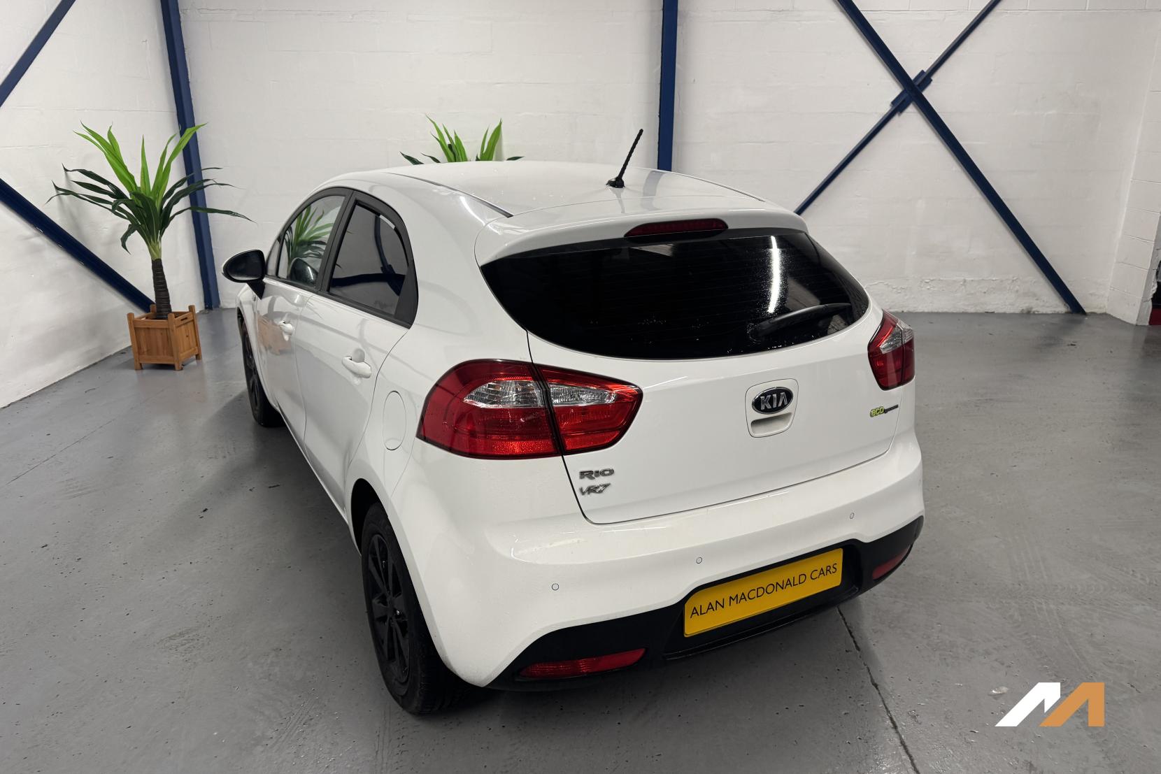 Kia Rio 1.1 CRDi EcoDynamics VR7 Hatchback 5dr Diesel Manual Euro 5 (s/s) (74 bhp)