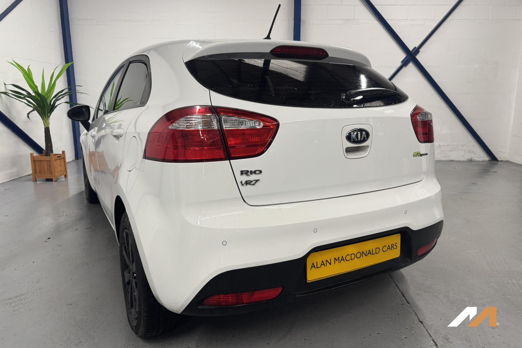 Kia Rio 1.1 CRDi EcoDynamics VR7 Hatchback 5dr Diesel Manual Euro 5 (s/s) (74 bhp)