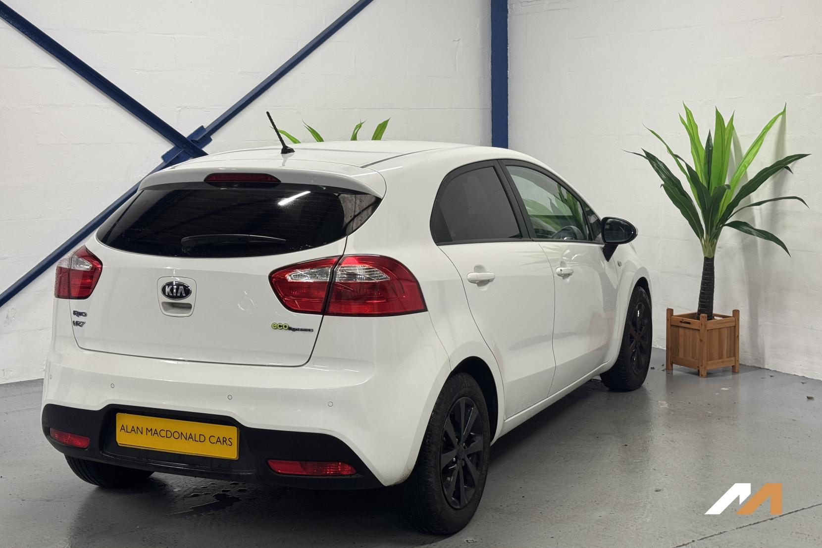 Kia Rio 1.1 CRDi EcoDynamics VR7 Hatchback 5dr Diesel Manual Euro 5 (s/s) (74 bhp)