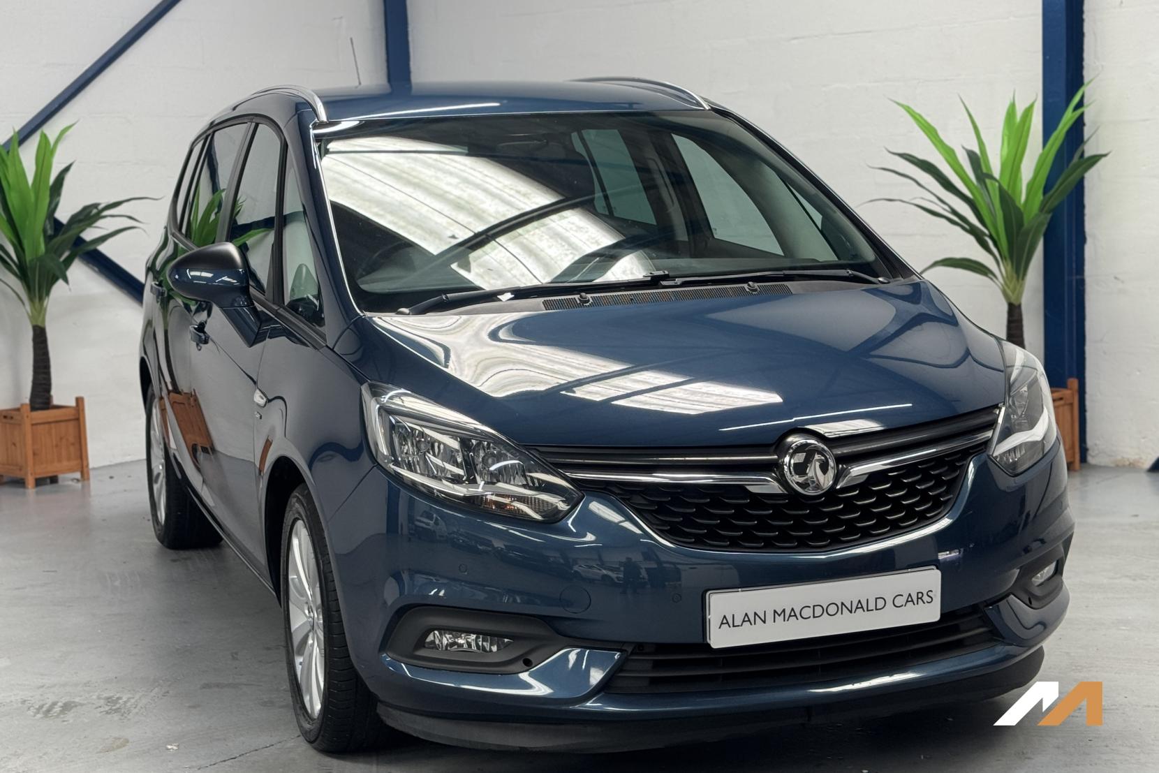 Vauxhall Zafira Tourer 1.6 CDTi ecoFLEX SRi MPV 5dr Diesel Manual Euro 6 (s/s) (134 ps)