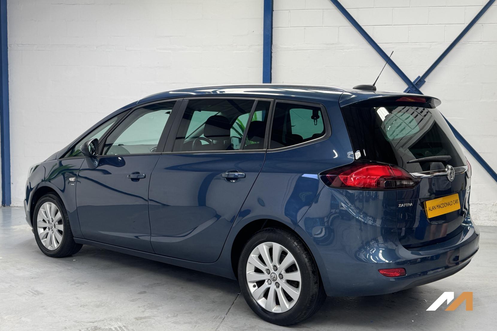 Vauxhall Zafira Tourer 1.6 CDTi ecoFLEX SRi MPV 5dr Diesel Manual Euro 6 (s/s) (134 ps)