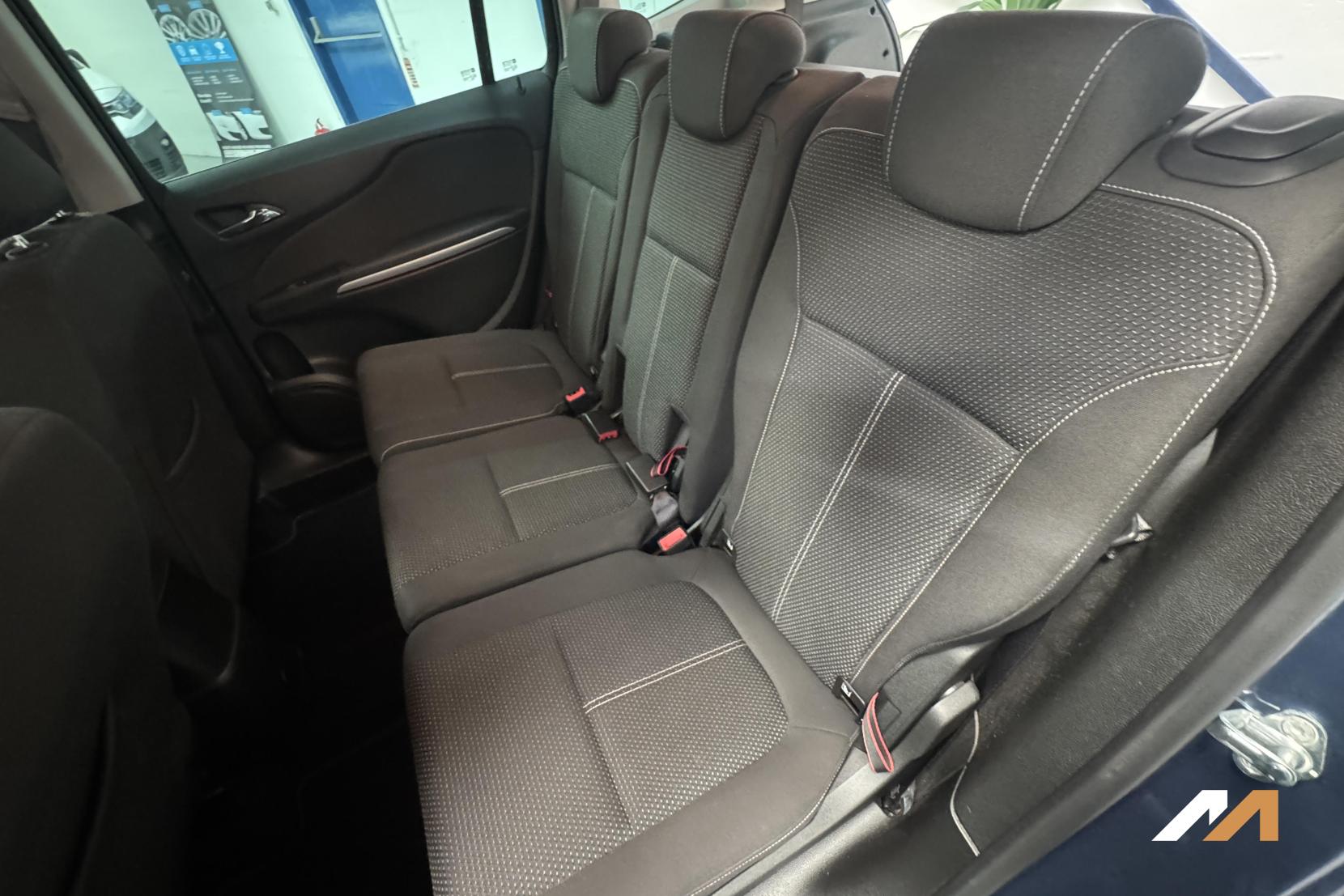 Vauxhall Zafira Tourer 1.6 CDTi ecoFLEX SRi MPV 5dr Diesel Manual Euro 6 (s/s) (134 ps)
