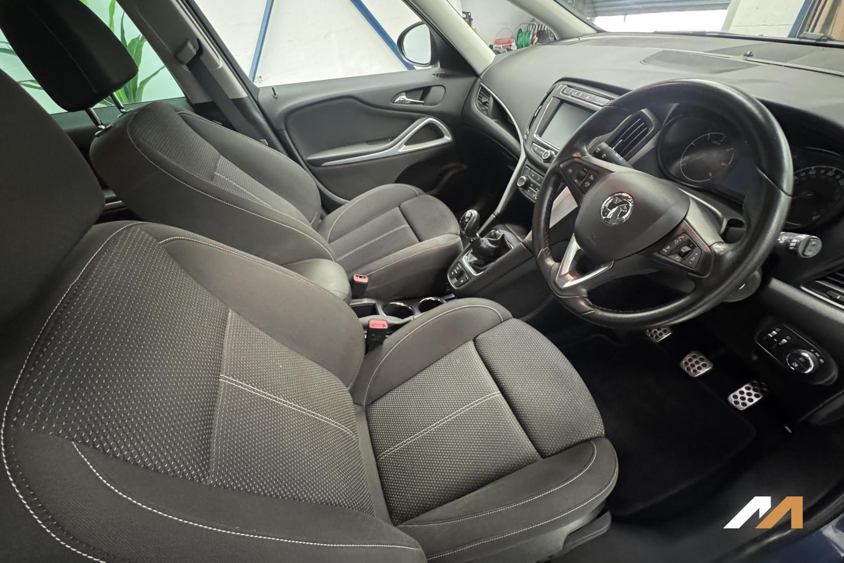 Vauxhall Zafira Tourer 1.6 CDTi ecoFLEX SRi MPV 5dr Diesel Manual Euro 6 (s/s) (134 ps)