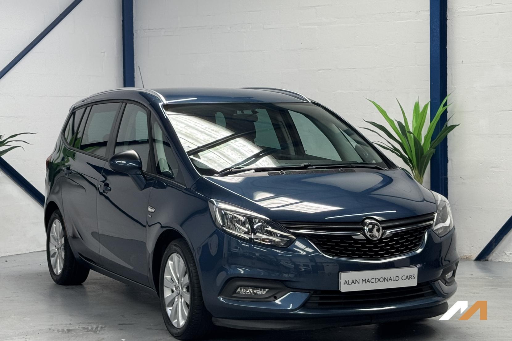 Vauxhall Zafira Tourer 1.6 CDTi ecoFLEX SRi MPV 5dr Diesel Manual Euro 6 (s/s) (134 ps)