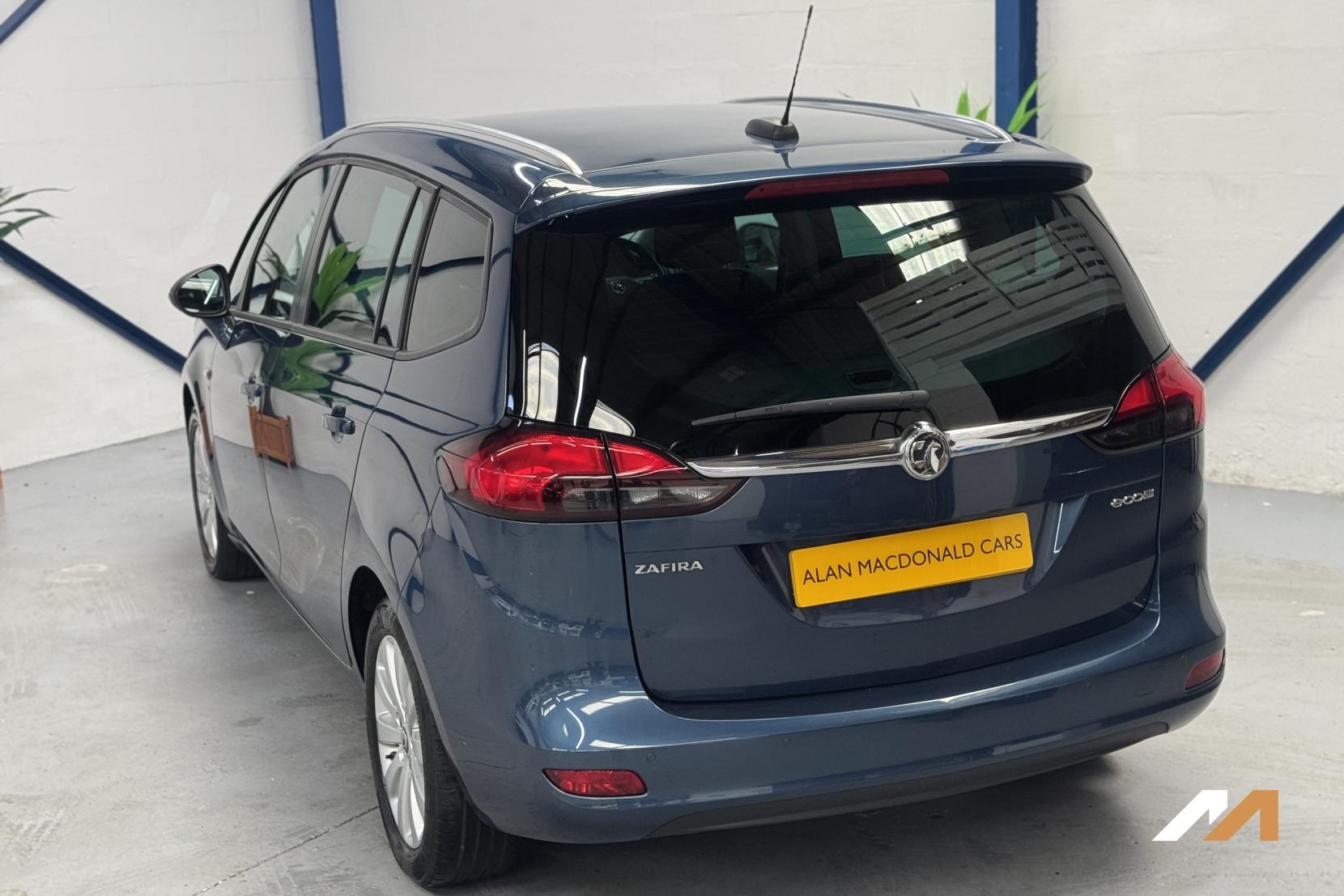 Vauxhall Zafira Tourer 1.6 CDTi ecoFLEX SRi MPV 5dr Diesel Manual Euro 6 (s/s) (134 ps)