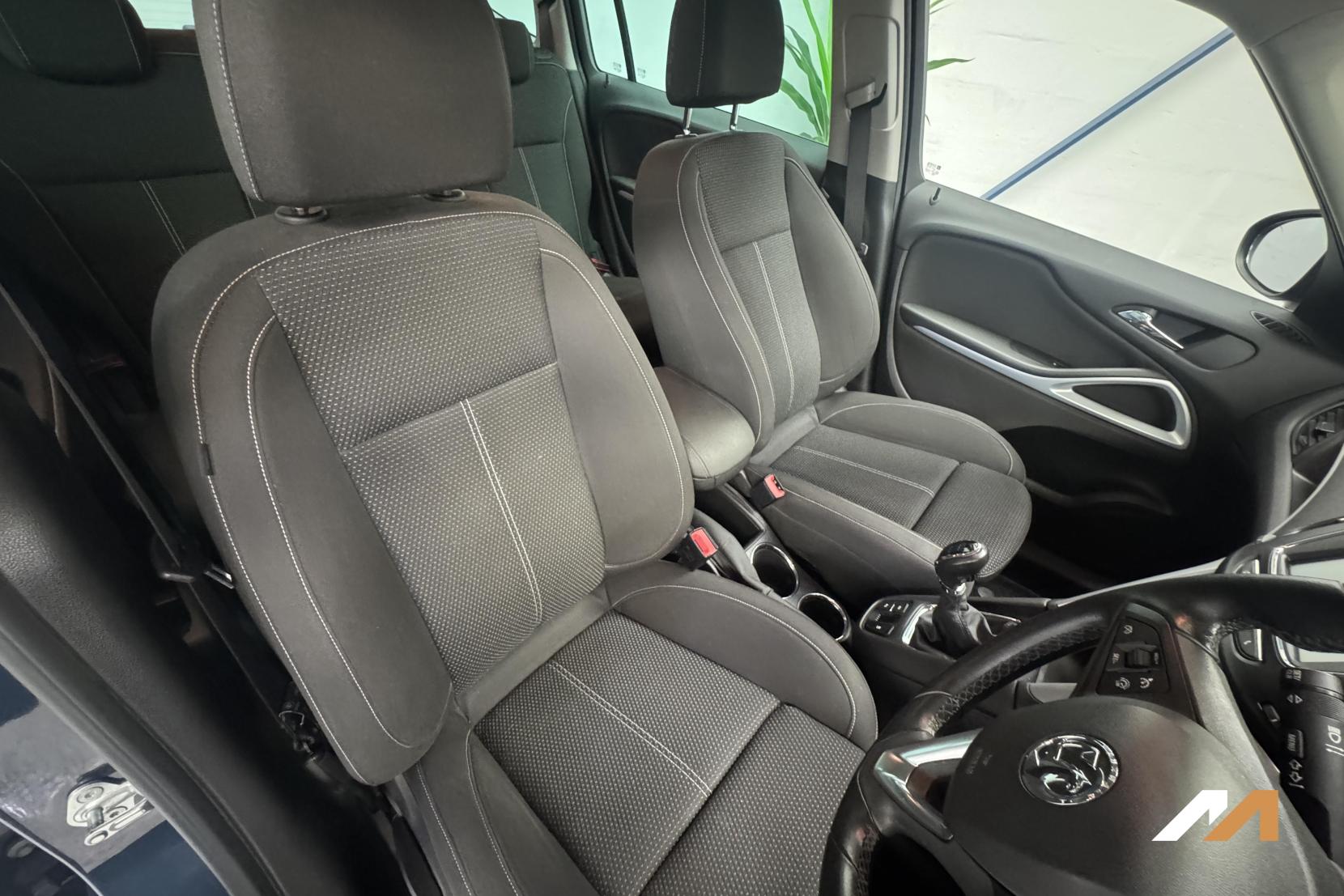 Vauxhall Zafira Tourer 1.6 CDTi ecoFLEX SRi MPV 5dr Diesel Manual Euro 6 (s/s) (134 ps)