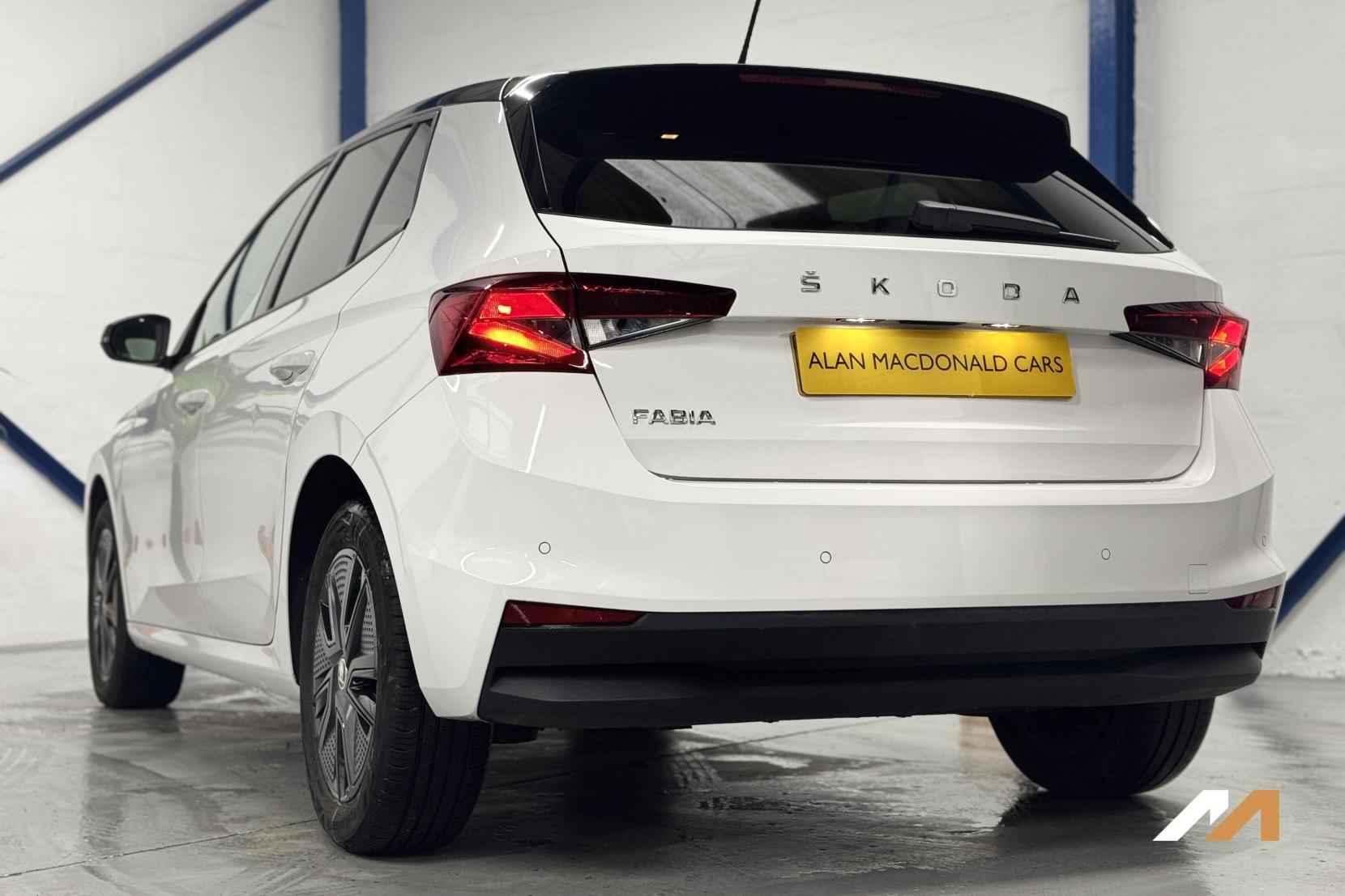 Skoda Fabia 1.0 TSI Colour Edition Hatchback 5dr Petrol DSG Euro 6 (s/s) (110 ps)