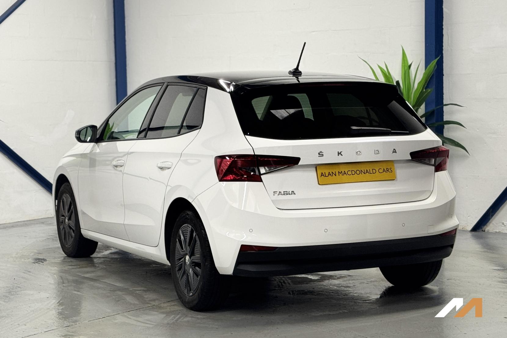 Skoda Fabia 1.0 TSI Colour Edition Hatchback 5dr Petrol DSG Euro 6 (s/s) (110 ps)