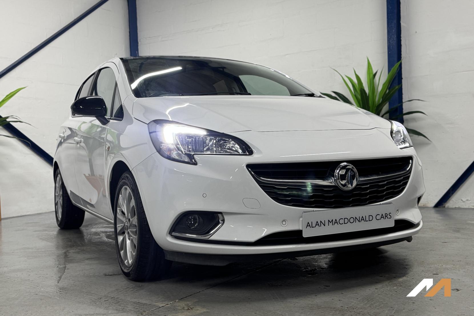 Vauxhall Corsa 1.4i ecoTEC SE Nav Hatchback 5dr Petrol Manual Euro 6 (90 ps)